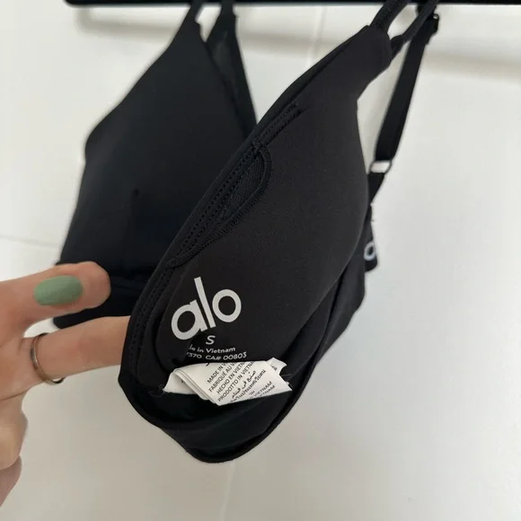 Alo Yoga Airlift Layer Up Bra - Picture 3 of 5
